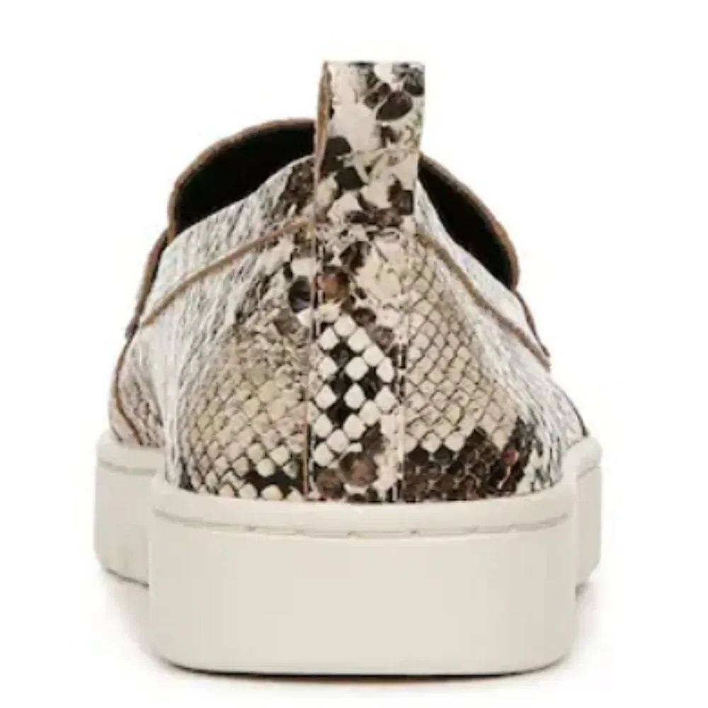 BRAND NEW TOMMY BAHAMA ANIMAL PRINT SLIP-ON SNEAKER